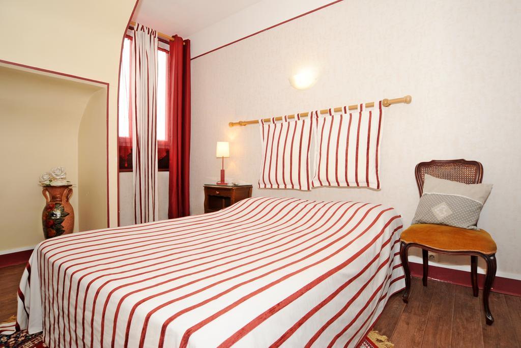 Hotel La Tour Sully-sur-Loire Oda fotoğraf